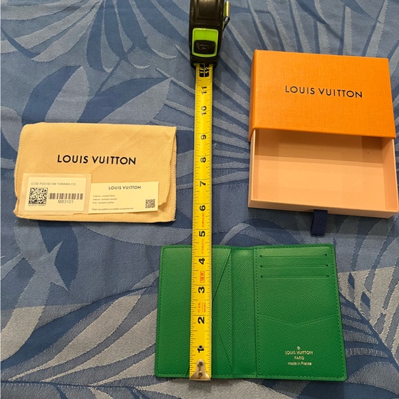 Louis Vuitton green tiagarama green pocket organizer NEW - Picture 7 of 13